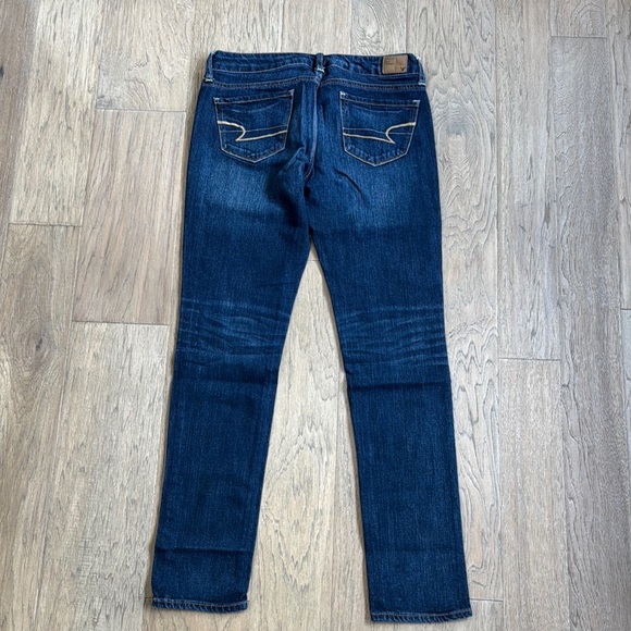 EUC American Eagle Outfitters Blue Skinny Jeans Faded Denim Size 4 - Picture 6 of 7